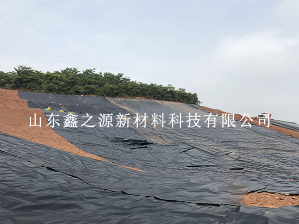 告別施工返工！沼氣池土工膜科學鋪設方法全解析