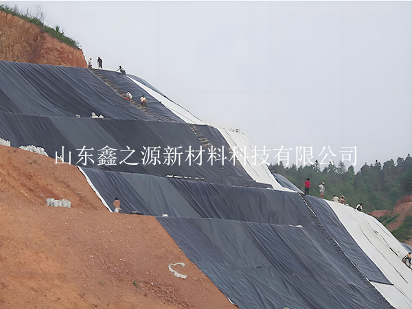 垃圾填埋場土工膜在膨脹土質(zhì)下出現(xiàn)損壞該如何修補(bǔ)？